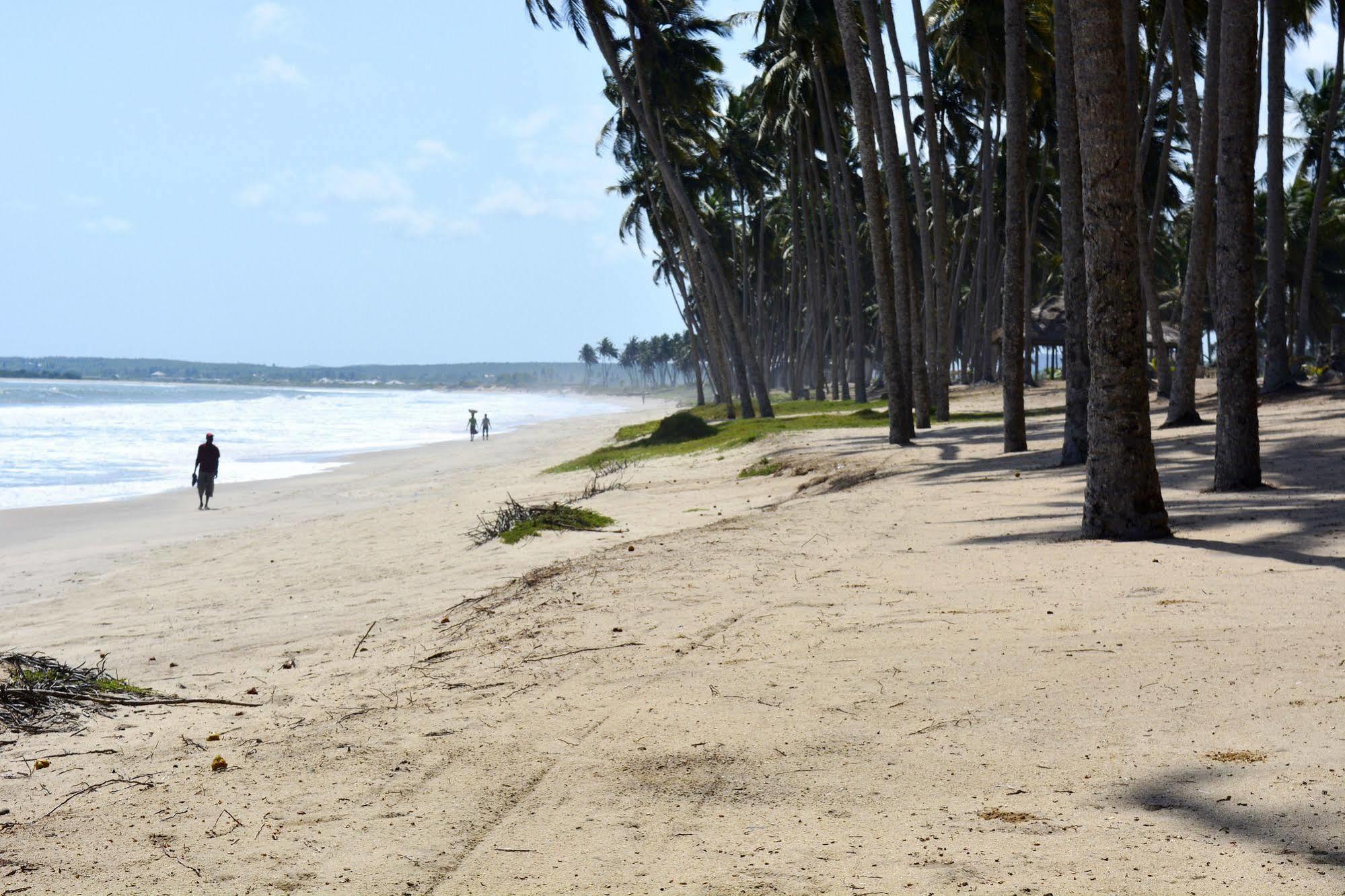 Blue Diamond Beach Resort Nyanyanu Extérieur photo